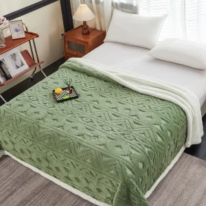 Solid Color Minimalist Hollow Jacquard Warm Quilt
